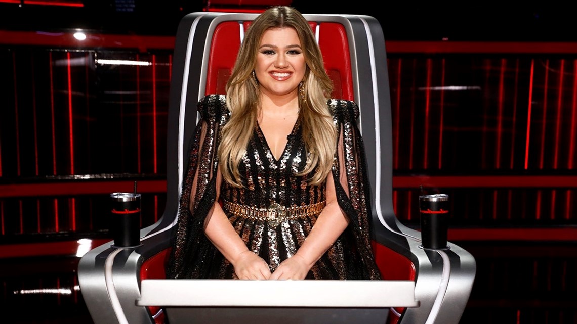 Kelly Clarkson Talks New Music And Blake Shelton S Last Season On The