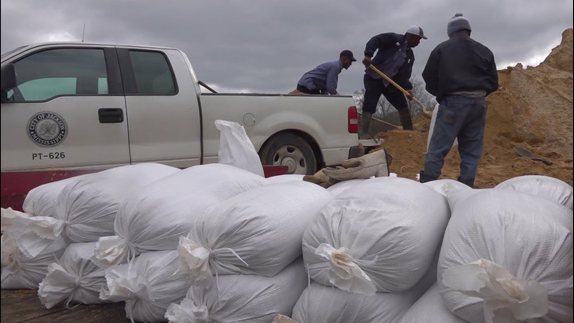 Residents of Jackson, Mississippi, are busy filling sandbags and trying to protect homes, businesses and churches from flooding expected this weekend.