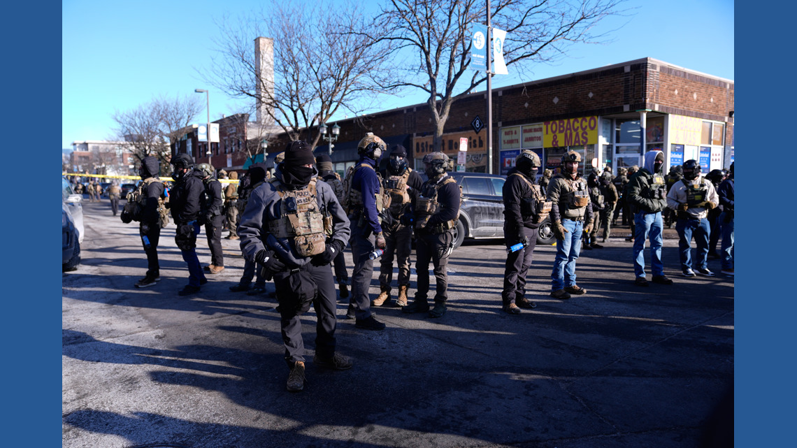 Agentes federales matan a tiros a hombre en Minneapolis