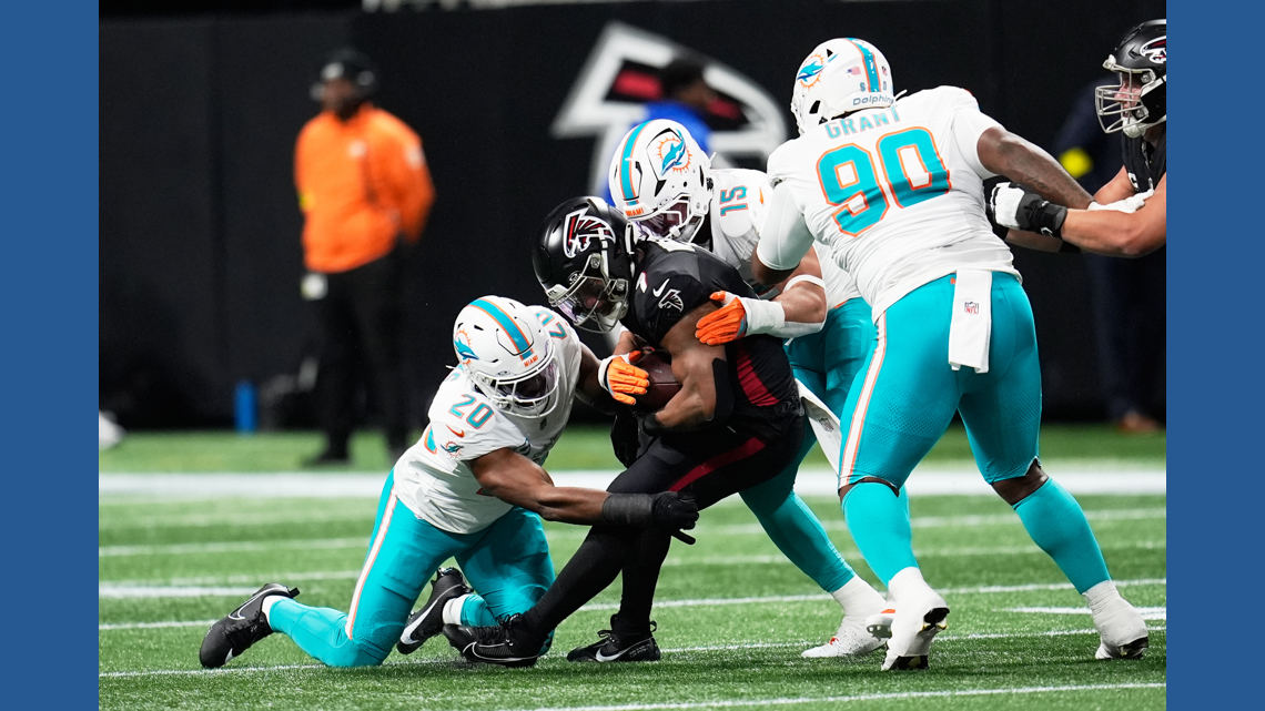 Philadelphia Eagles Acquire Jaelan Phillips from Miami Dolphins in Trade