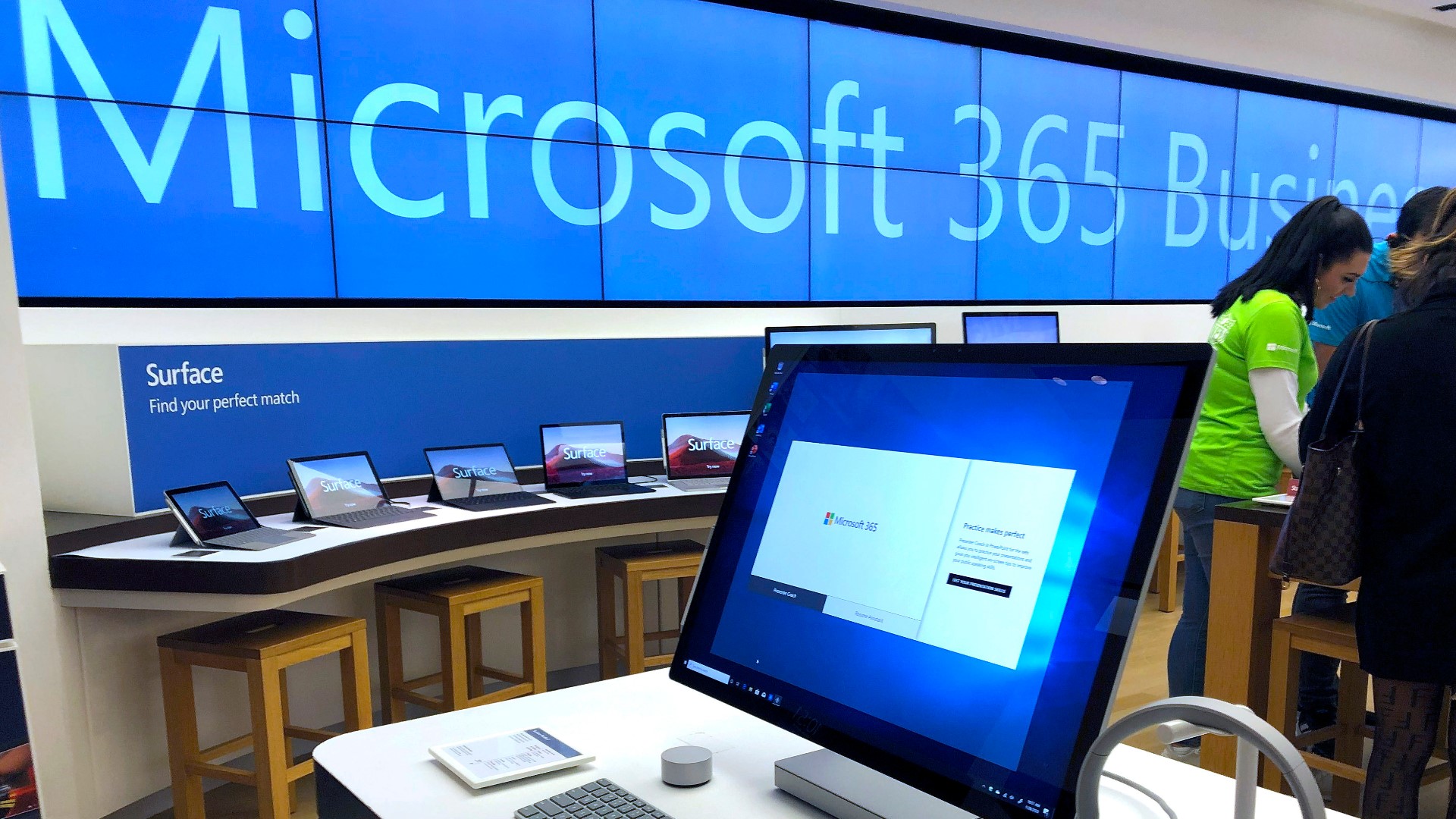 Permanent File Microsoft is permanently closing all its retail stores | 9news.com