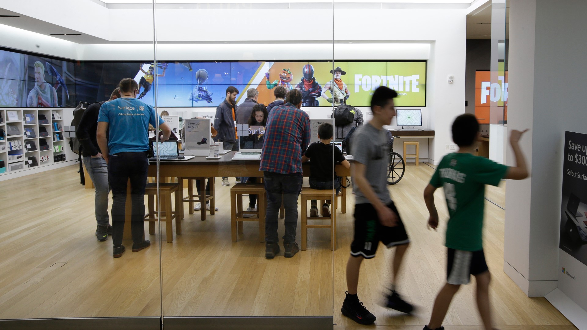 Microsoft is permanently closing all its retail stores | 9news.com