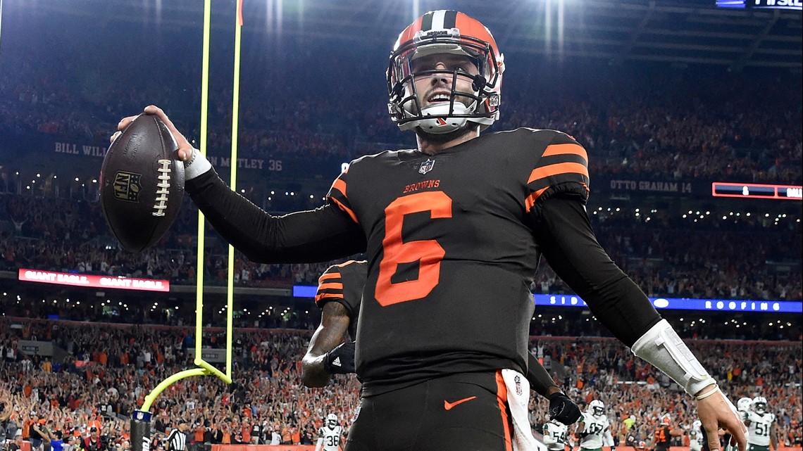 Browns end Steelers' four-game winning streak on surreal night in Cleveland