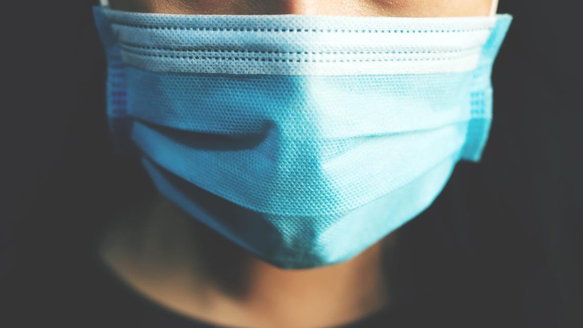 Can wearing a face mask cause a staph infection?