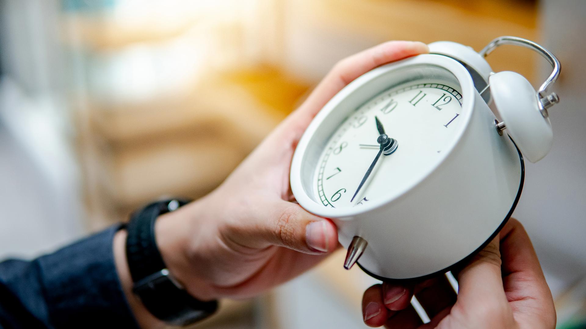 Spring Foward Clock Easter Daylight saving time: When do clocks 'spring forward?' | 9news.com