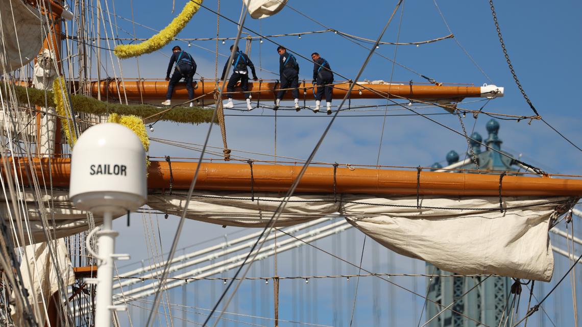 Brooklyn Bridge ship collision: Officials probe why Mexican tall
