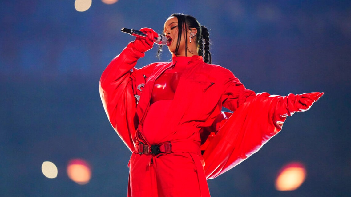 Rihanna Soars in Worldwide Streams After Super Bowl Set – Billboard