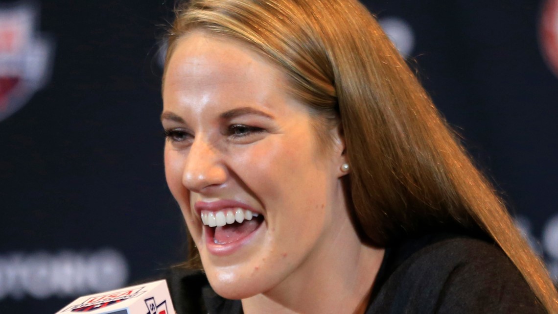 Olympic swimming legend Missy Franklin expecting first child(02)