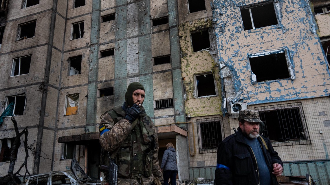 Ukraina menolak menyerah di Mariupol saat pengeboman berlanjut