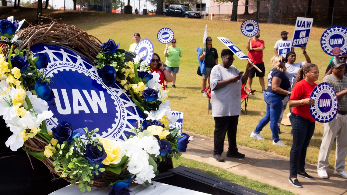 UAW strike update Targeted strikes expand to 20 states