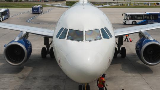 'I am the one who is ill' | Sick Delta pilot warns air traffic control ...