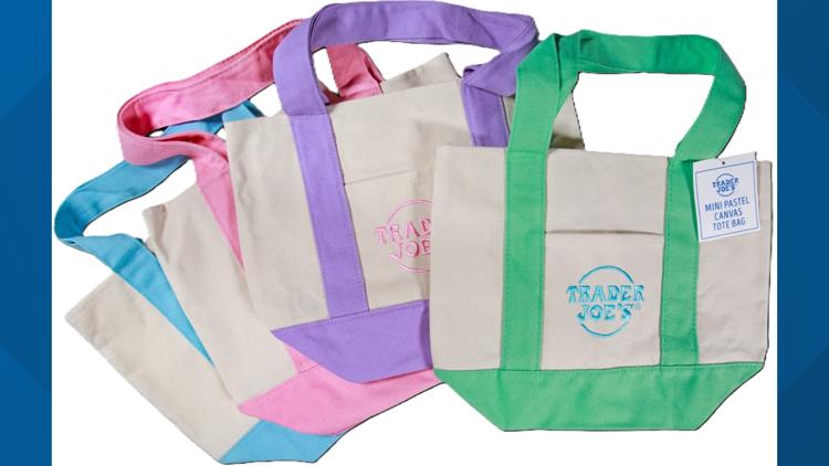 Trader Joe's spring-themed mini tote bags are coming back | 9news.com