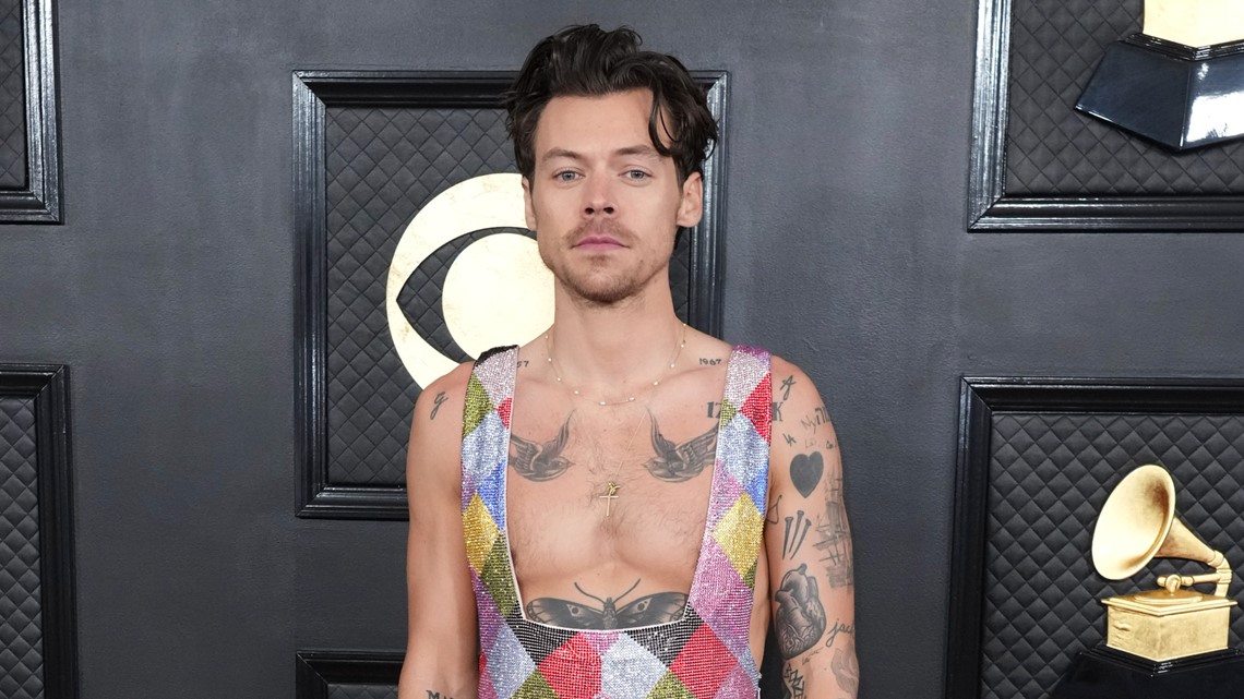 'Saturday Night Live' books next 3 hosts, musical guests