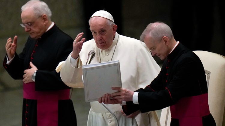 Pope Francis demands humility from Vatican officials in Christmas speech