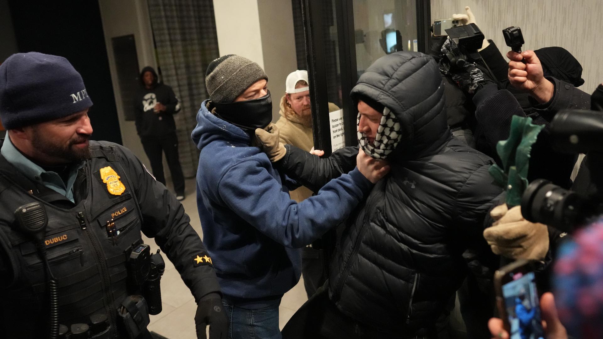 A federal judge hears arguments on Minnesota's immigration crackdown ...
