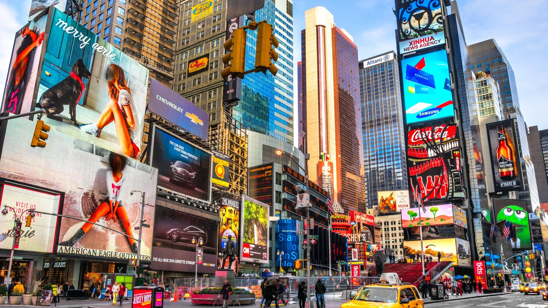 Random Attack Network Bank of America executive dies in apparent random stabbing in NYC ...
