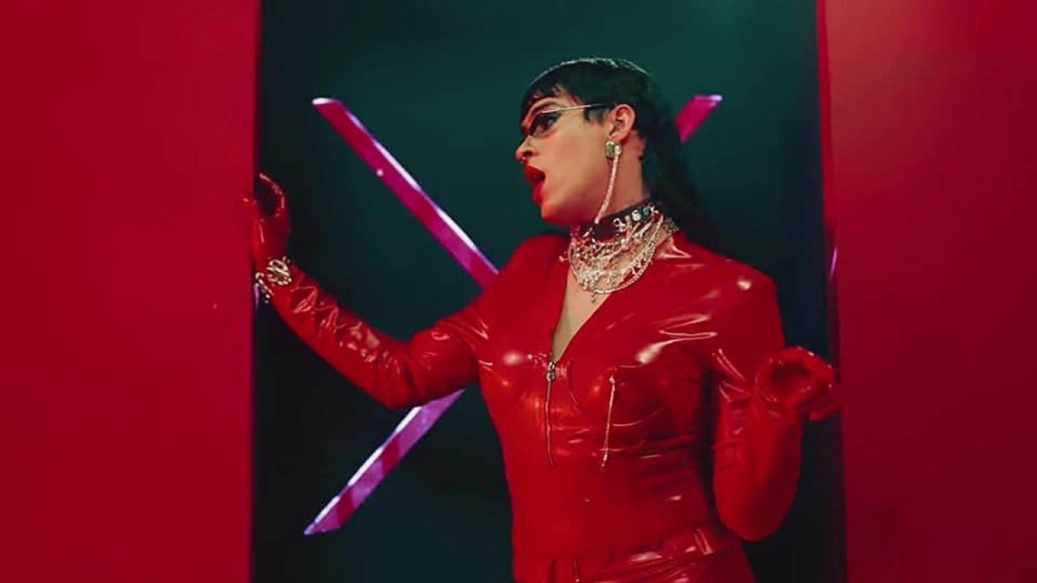 Bad Bunny Goes Full Drag and Makes Empowering Statement in 'Yo Perreo ...