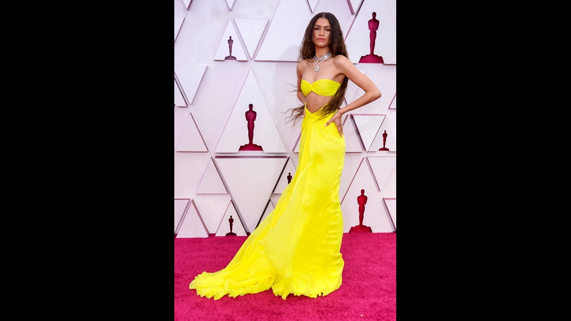 Zendaya Stuns in Yellow Cut-Out Dress That Glows in the Dark at 2021