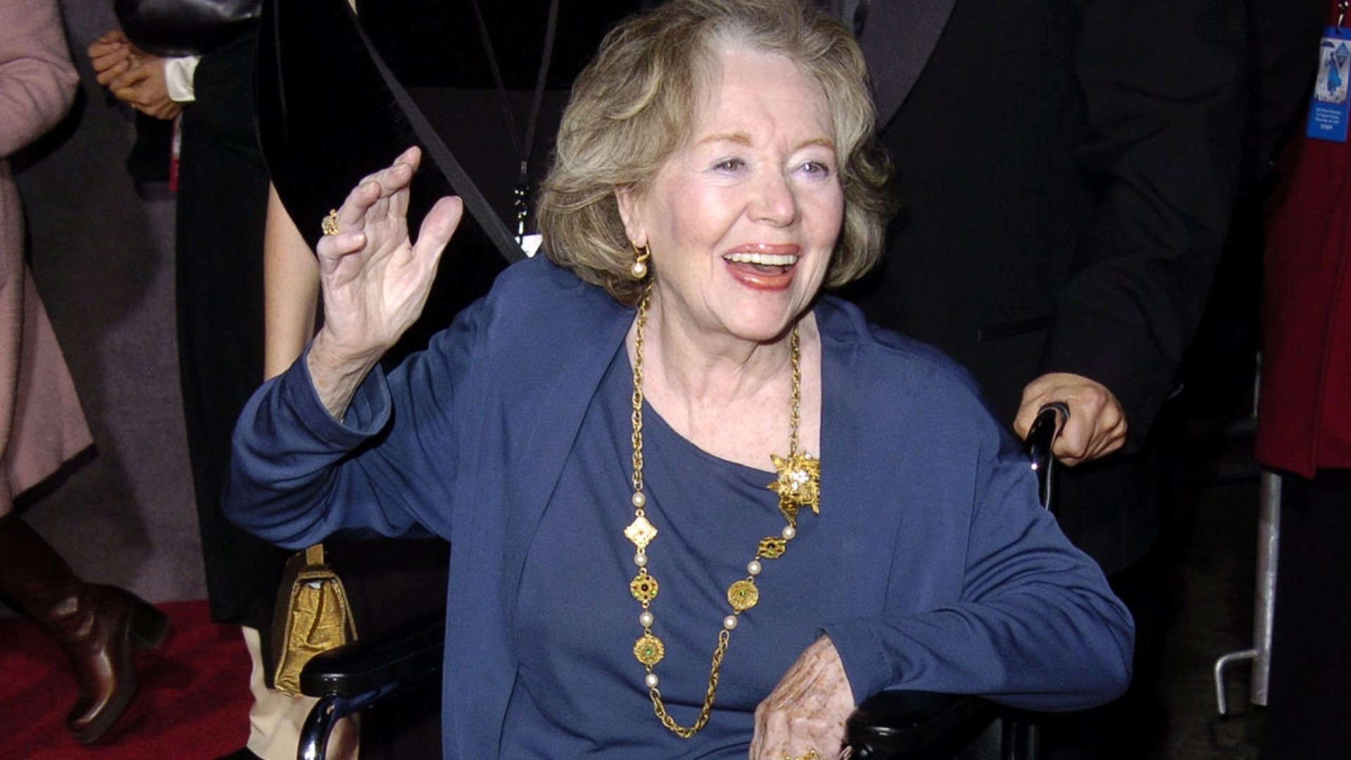 Glynis Johns, Actress Who Played Mrs. Banks in 'Mary Poppins,' Dead at