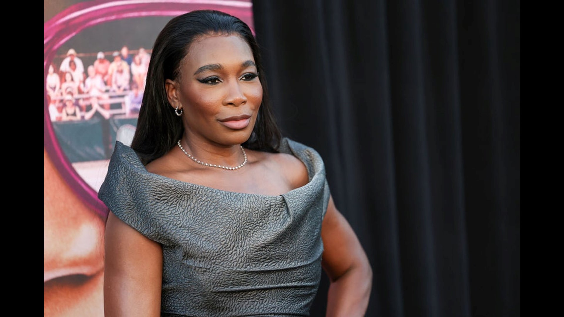 Zendaya Recreates Venus and Serena Williams' Iconic 1998 'Vogue' Photo