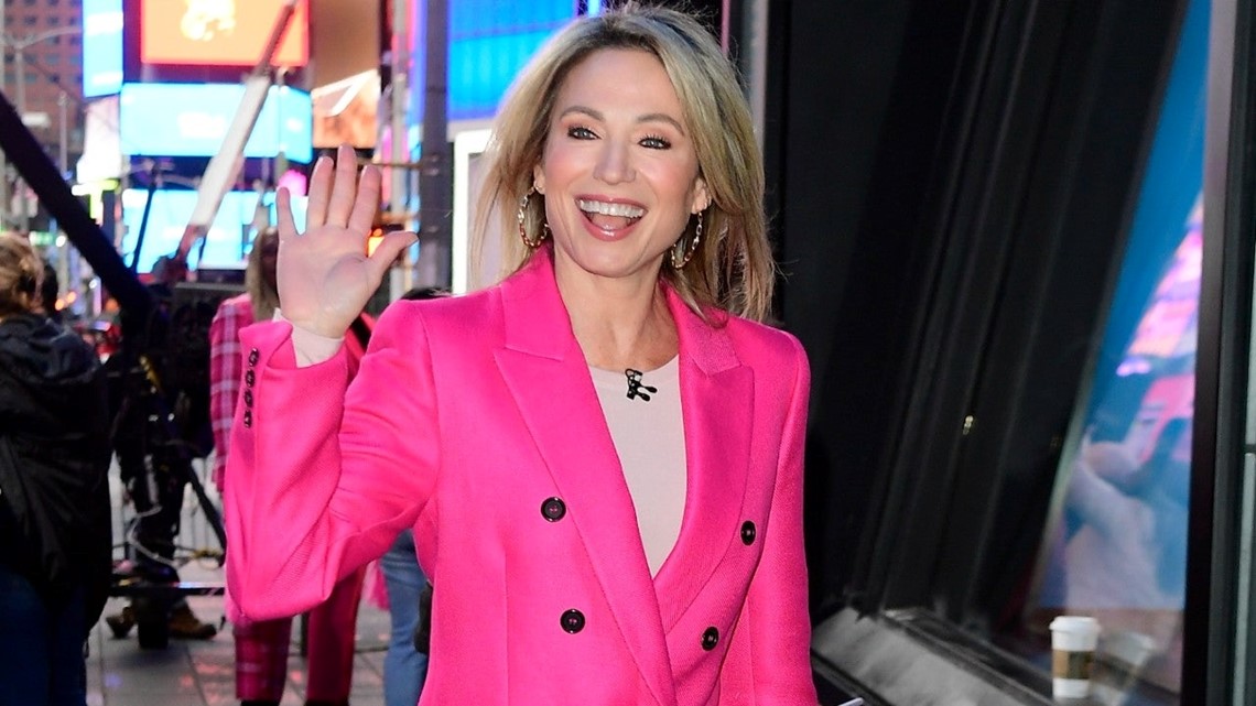 Amy Ribar Amy Robach Returns to Instagram After T.J. Holmes Files for Divorce ...