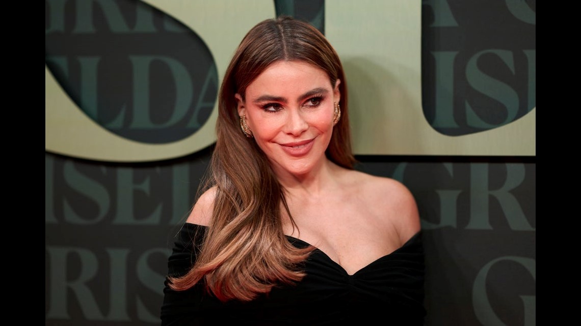 Sofia Vergara Professes Her Love to Dr. Justin Saliman Amid Their ...