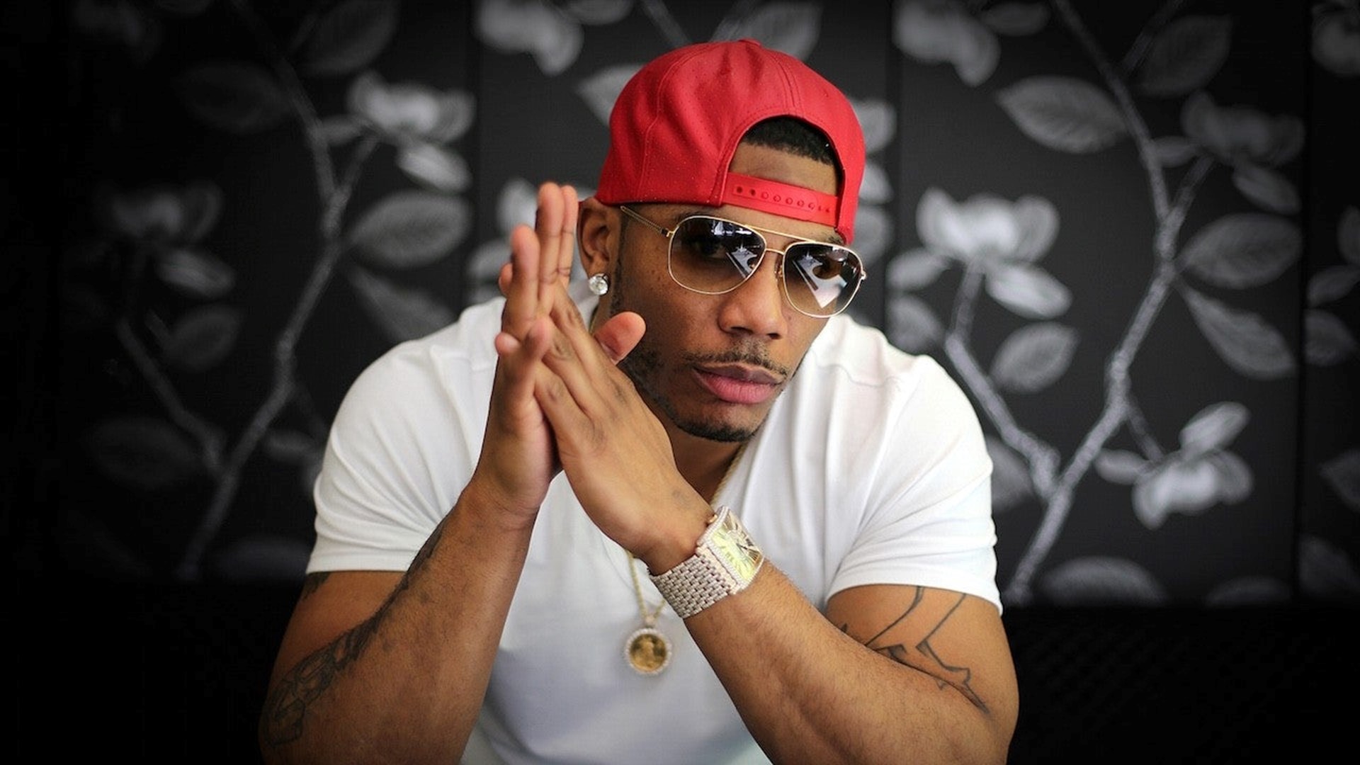Nelly Performs at 2020 AMAs One Night Before 'Dancing With the Stars