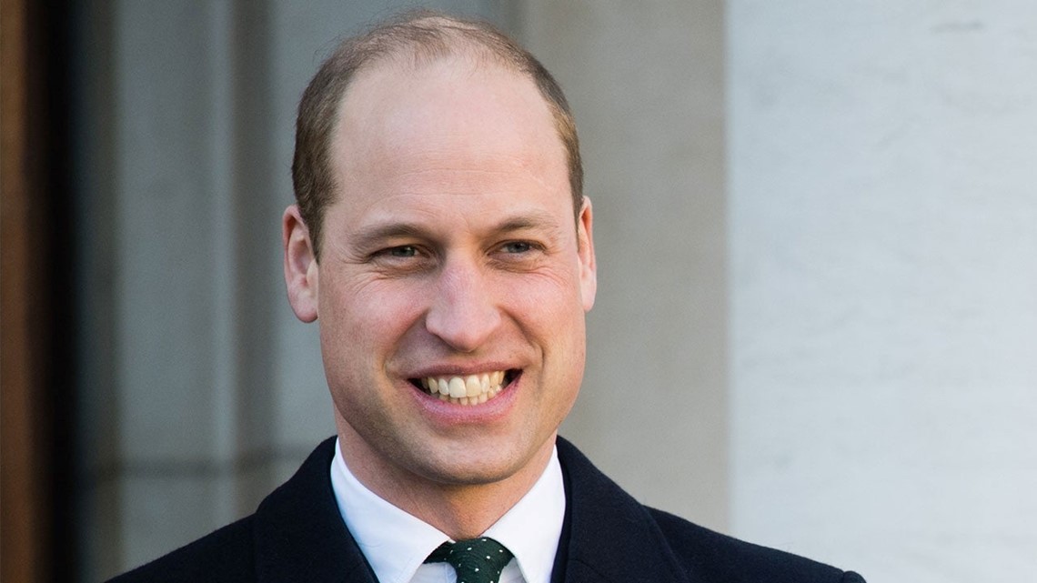 Prince William Breaks Royal Protocol to Take the Sweetest Selfie in Ireland  | 9news.com