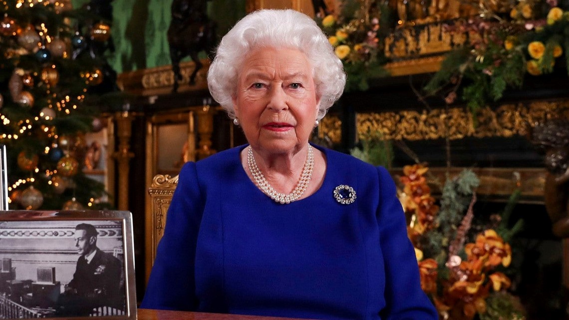 Queen Elizabeth Acknowledges Bumpy 2019 In Annual Christmas Message
