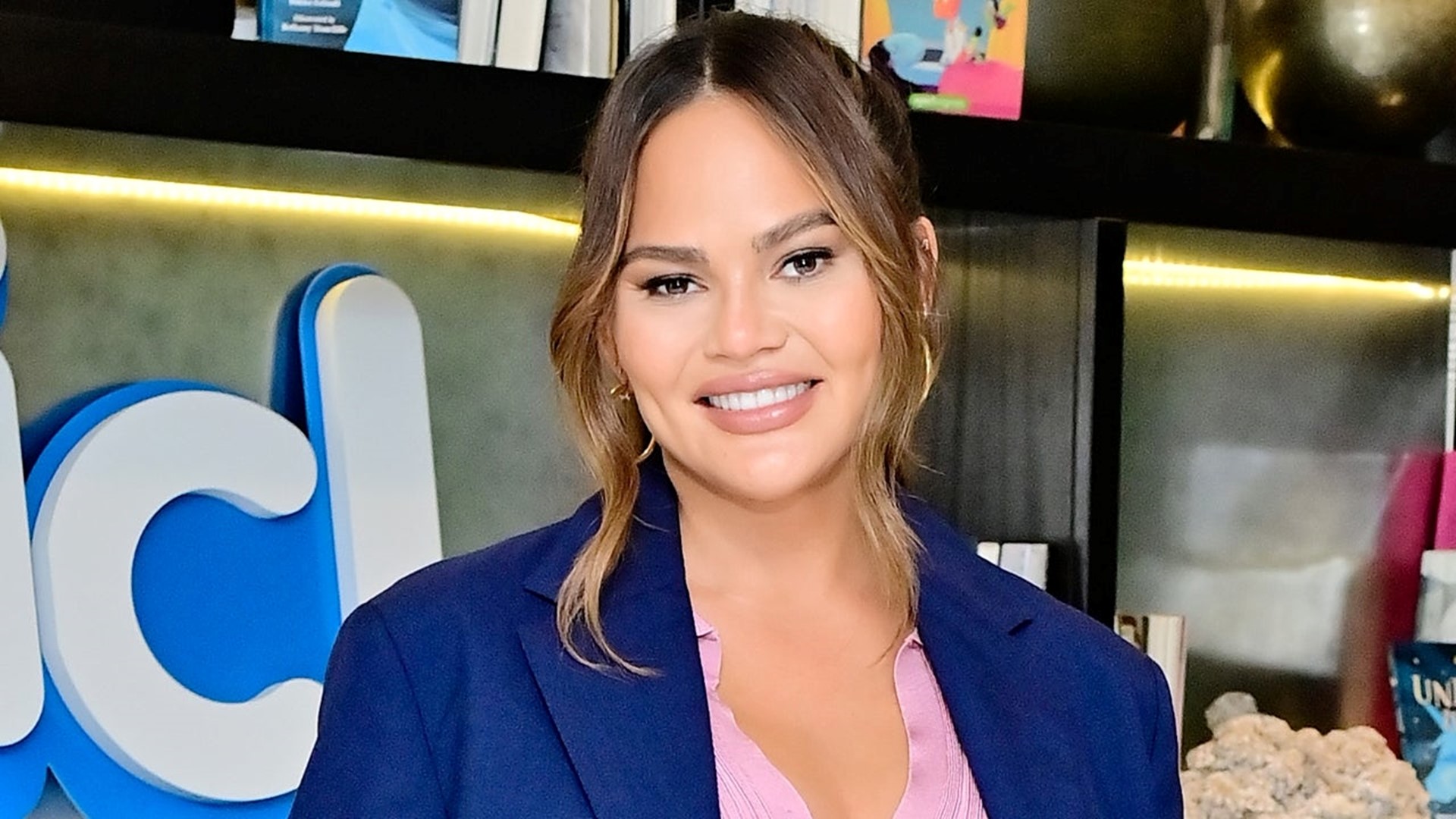 Pregnant Chrissy Teigen Channels Her 'Sports Illustrated' Modeling Days ...