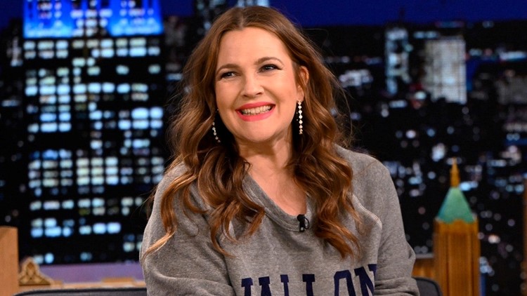 OutKick on X: During a visit on The Drew Barrymore Show this week, Portman  revealed the one thing she would never do for a role. After reading the  question, she bought herself