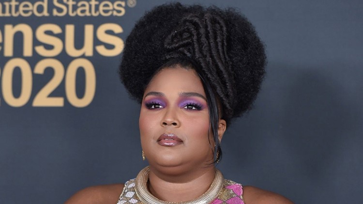 Lizzo Shuts Down Body Shamers Says She S Been Working Out