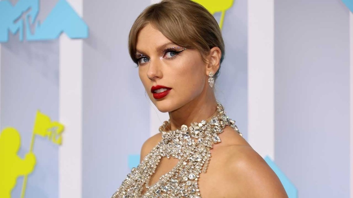 As 'Midnights' Drops, Revisit Taylor Swift's Original Poem On