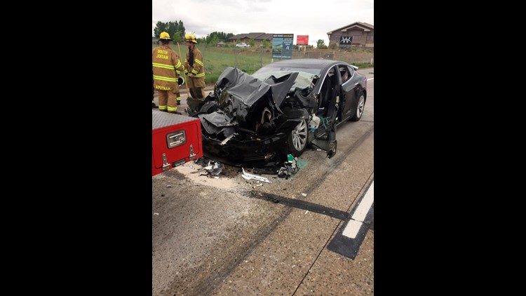 US safety agency sends team to investigate Tesla crash