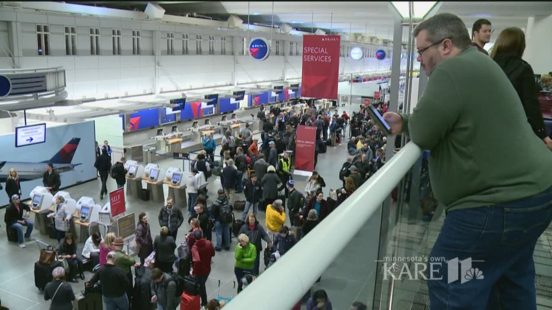 Delta comes  back on line after computer outage