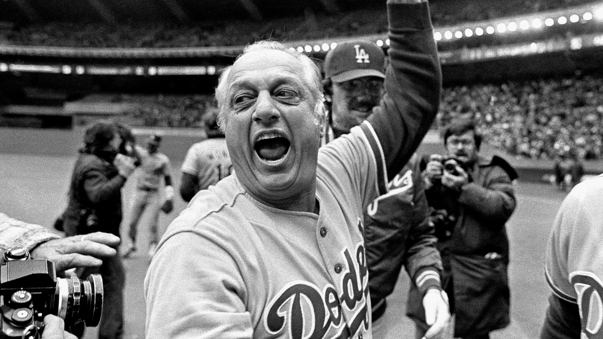 Sports legends and figures who died in 2021