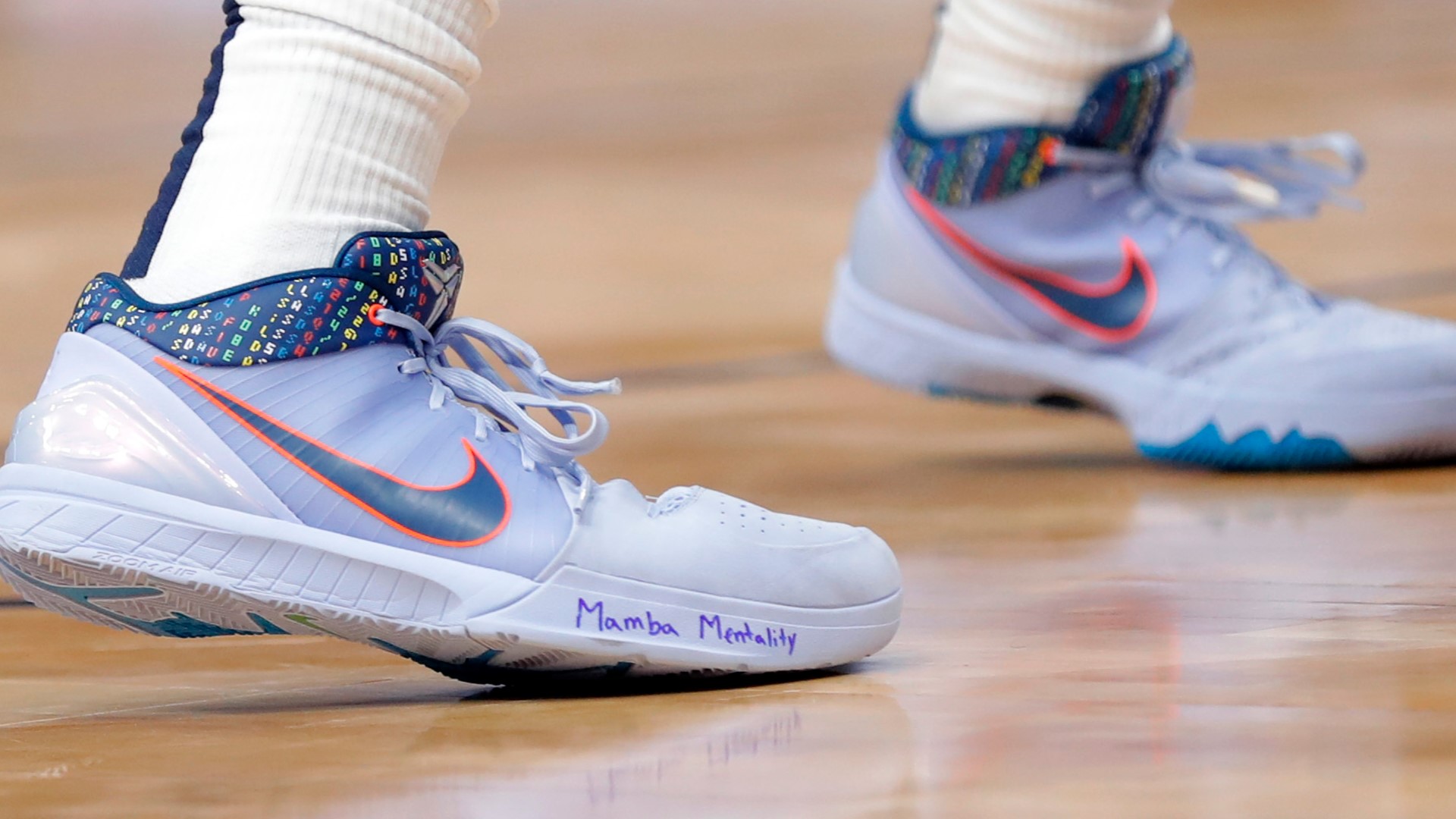 NBA players share tributes to Kobe Bryant on sneakers | 9news.com