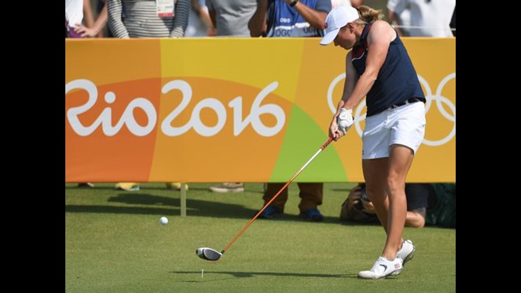 Usa S Stacy Lewis Ties Course Record One Shot Off Olympic