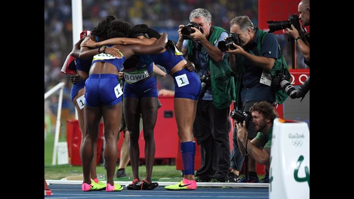 U.S. takes gold in women's 4x100 relay | 9news.com