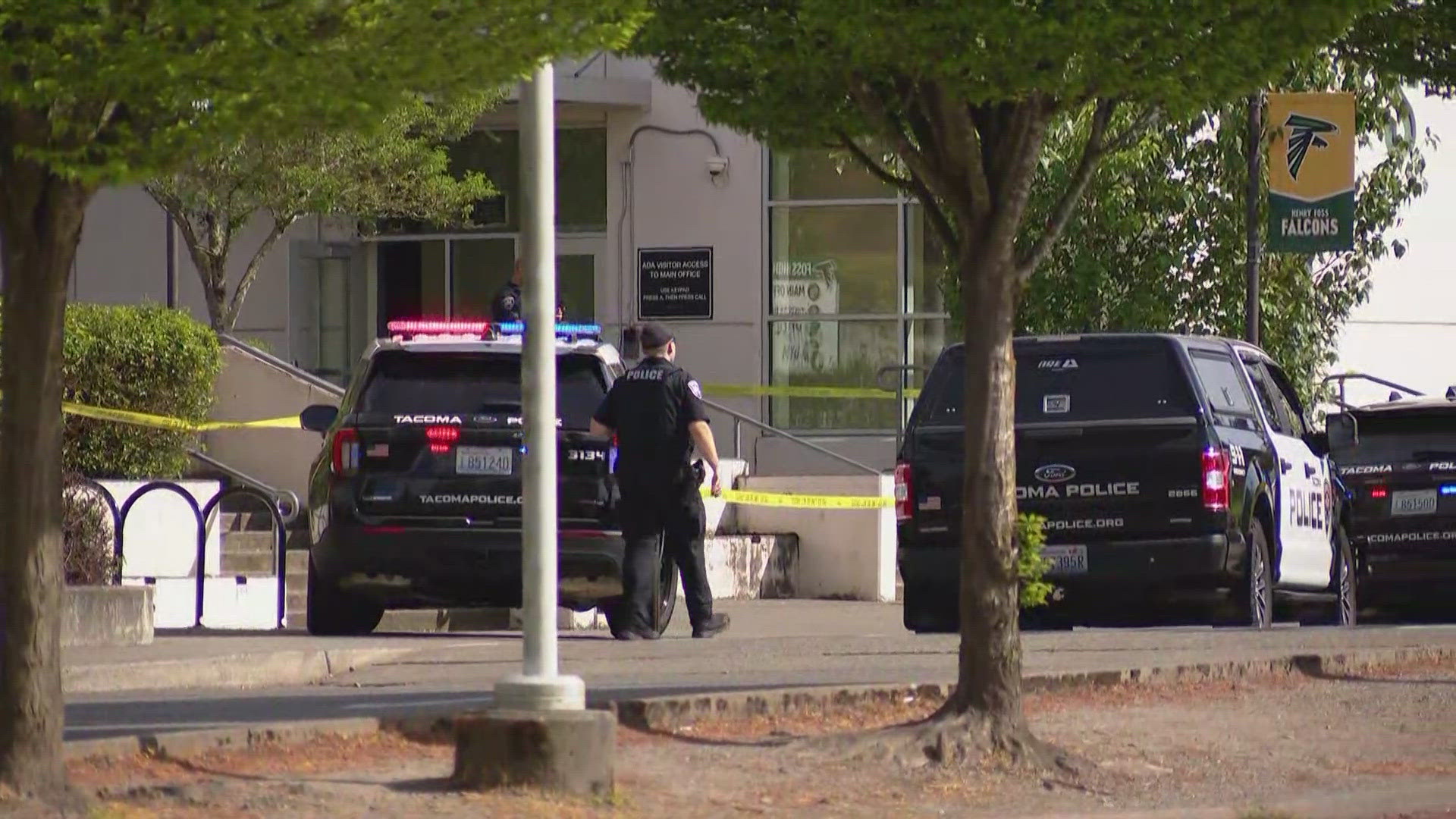 6 injured, including suspect, in stabbing at Washington high school ...