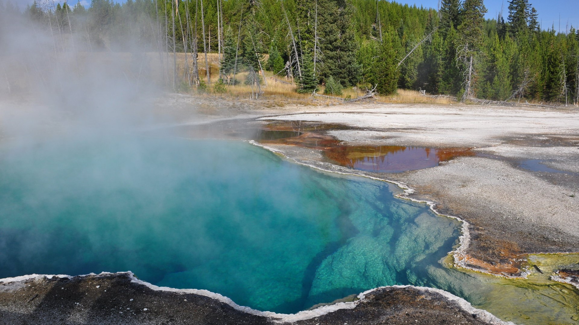 Person Identified Whose Foot Was Found In Yellowstone Hot Spring 