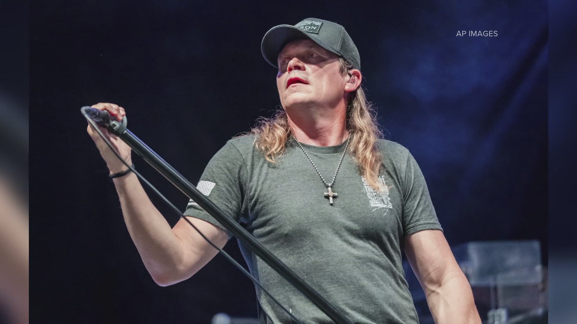 Brad Arnold performance