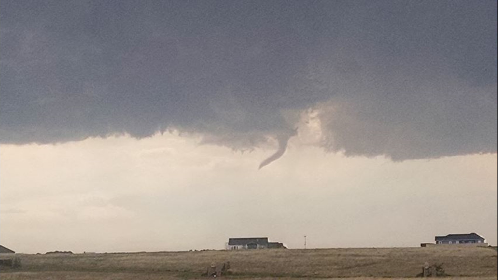 Funnel clouds spotted in northeast Colorado, no tornado warning