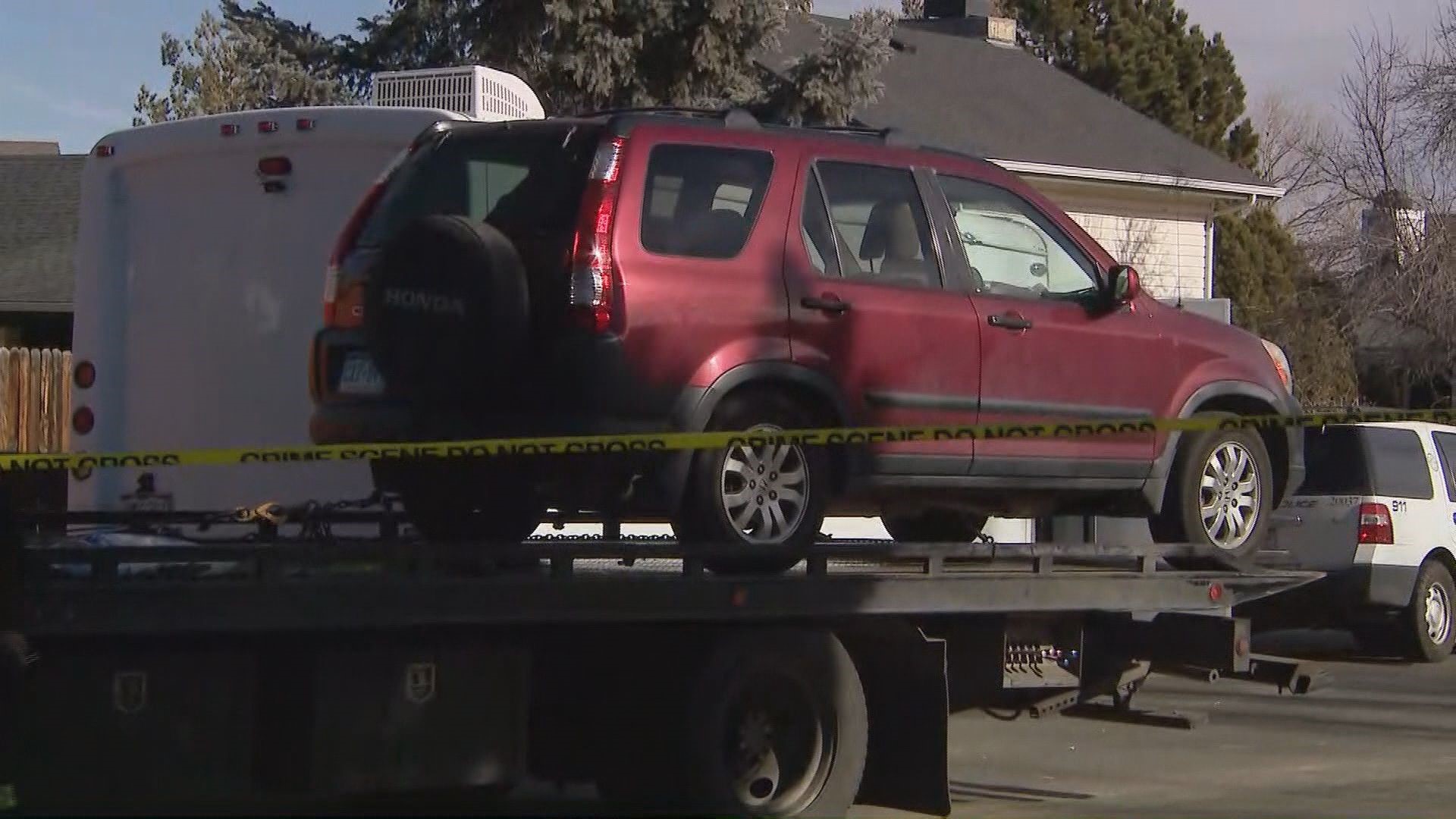 Aurora officer involved in shooting after stolen car report | 9news.com