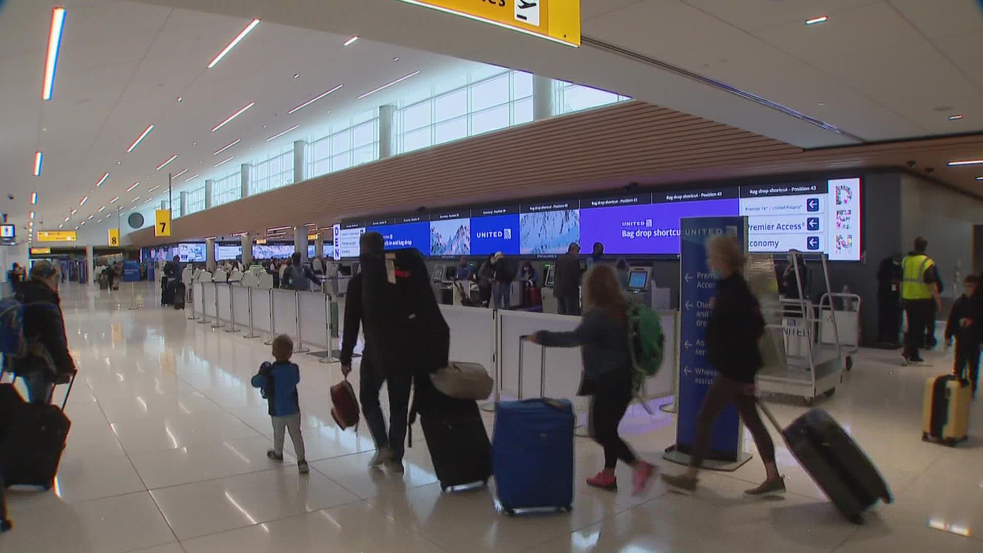 More than 6,000 flights have been canceled this weekend, including more than 1,000 on Memorial Day Monday, creating an extra headache for travelers.