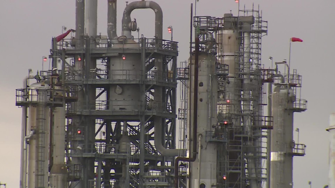 Commerce City oil and gas refinery shut down after leak detected