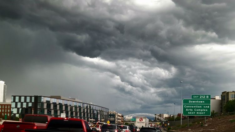Severe thunderstorms move through Denver metro area