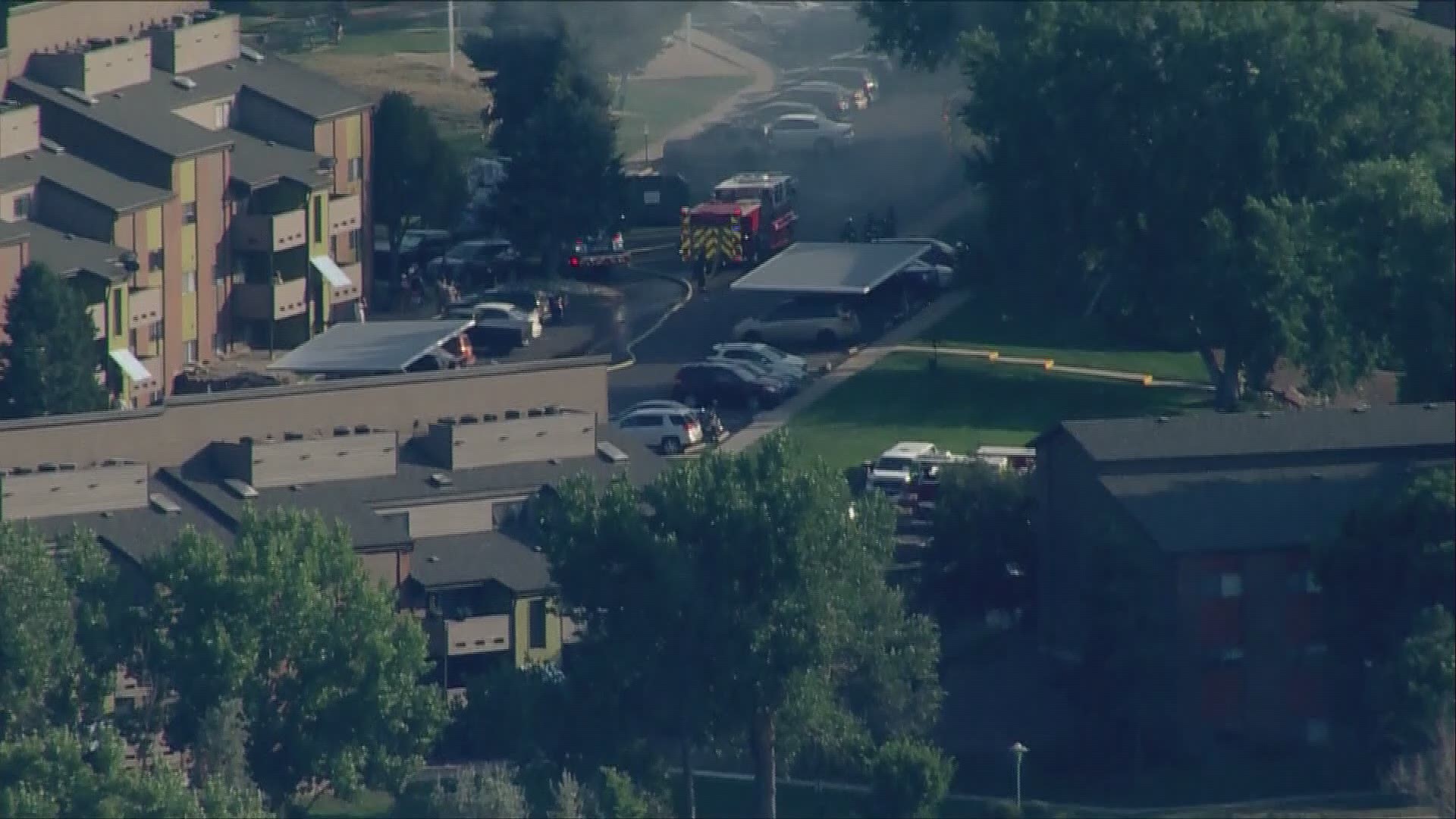 11 people displaced after fire burns Lakewood apartment fire | 9news.com