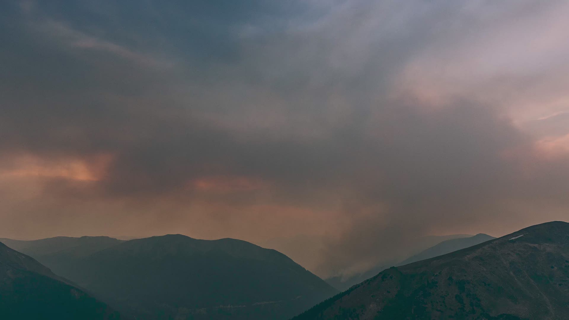 A timelapse of the Williams Fork Fire as it burned between Aug. 24 and Aug. 26.