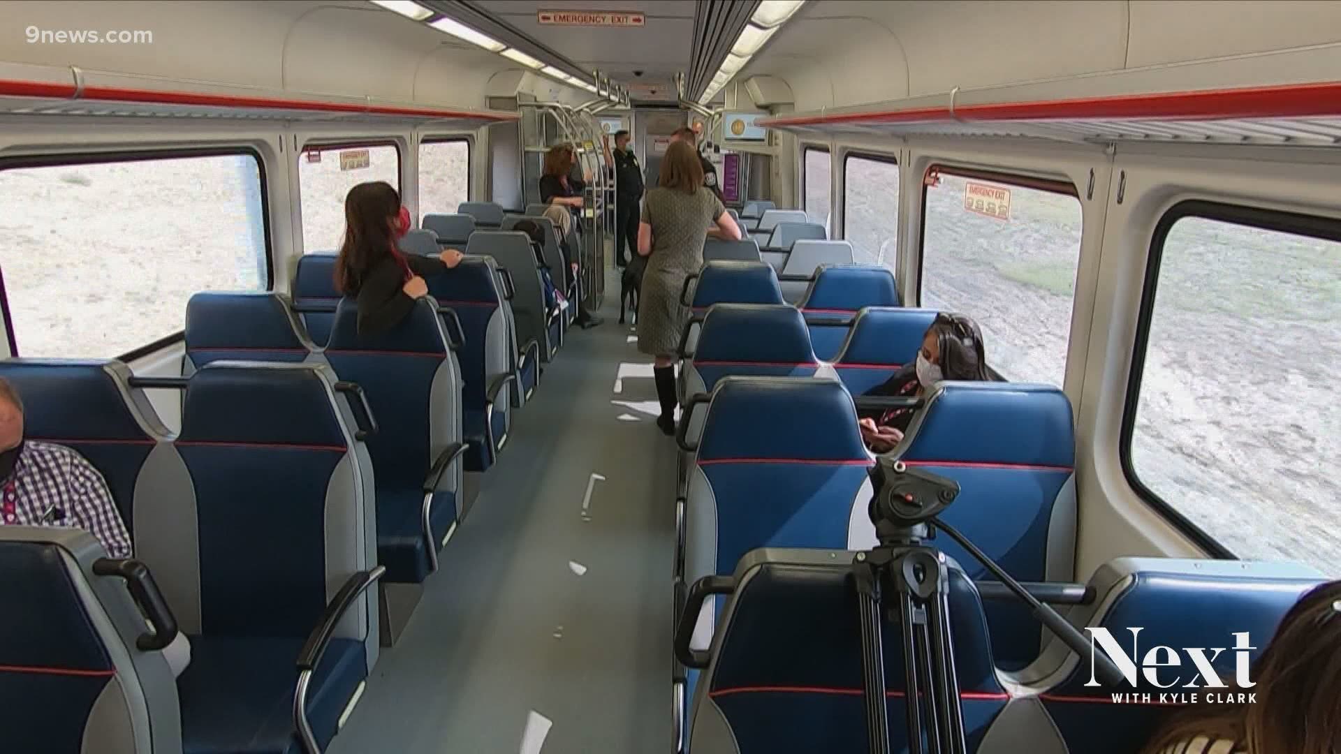 are dogs allowed on rtd trains